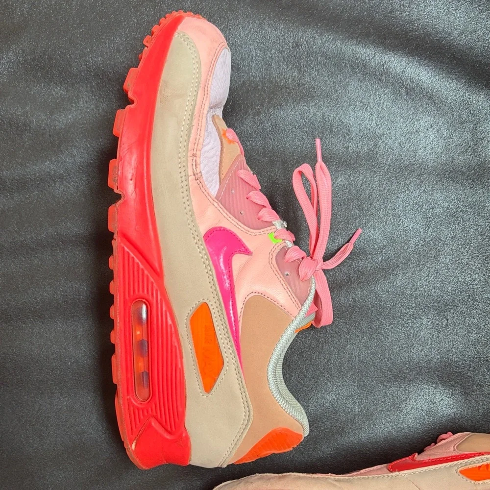 Nike Women’s Pink and Coral Low-Top Sneakers
